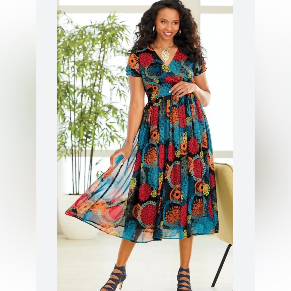 Ashro black multi color floral smocked waist vneck midi dress size large Fariy